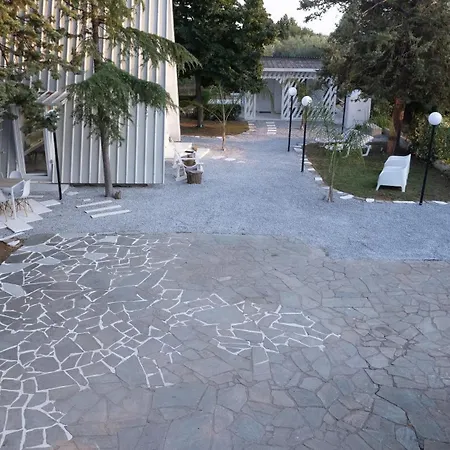 Chalet White Diamond In Chalkidiki *